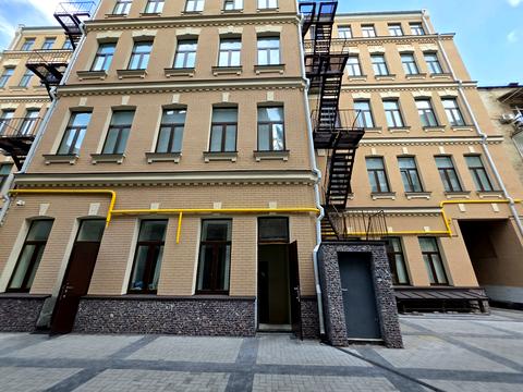 комерційна за адресою Михайлівська вул., 13