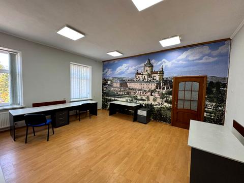 коммерческая по адресу Винниченко ул. (Советская), 2