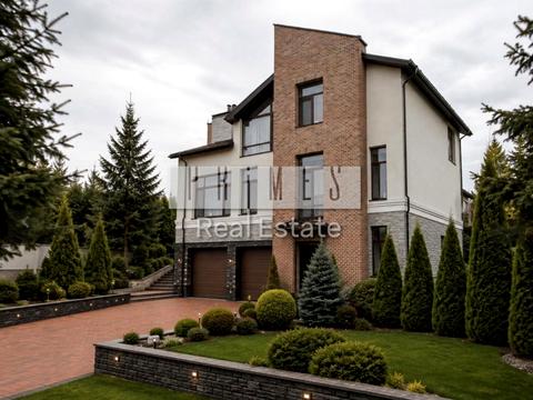 будинок за адресою с. Лісники, Лісова вул.