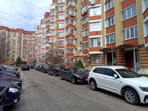 квартира по адресу Салютная ул., 1-Б