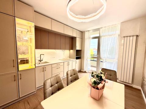 квартира за адресою В'ячеслава Чорновола вул., 17