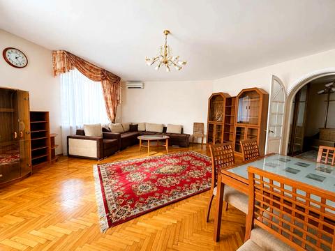 квартира по адресу Александра Конисского ул., 52-58