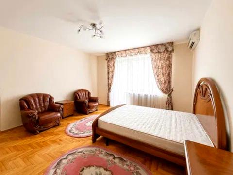 квартира по адресу Александра Конисского ул., 52-58