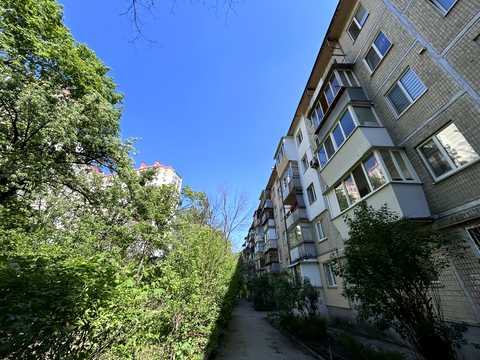 квартира за адресою Любомира Гузара просп. (Космонавта Комарова), 4-А