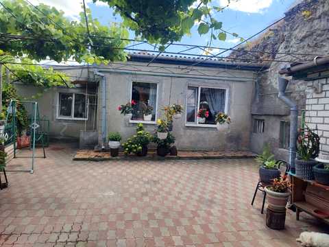 дом по адресу Каменярів ул., 175