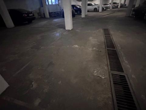 паркомісце за адресою Академічна вул. (Піонерська), 20б