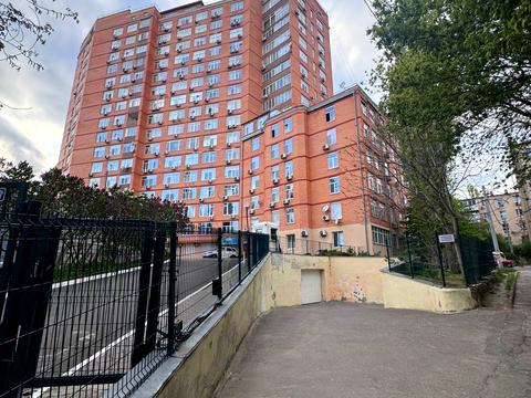 паркомісце за адресою Академічна вул. (Піонерська), 20б
