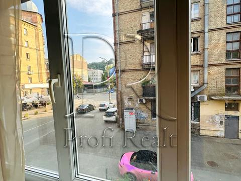 квартира за адресою Введенська вул., 15