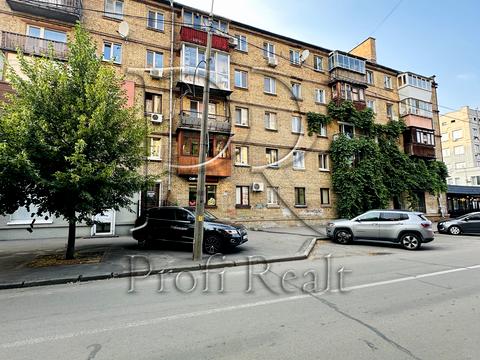 квартира за адресою Введенська вул., 15
