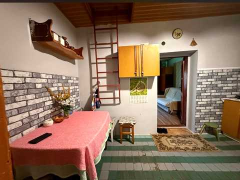 будинок за адресою Центральна, 111