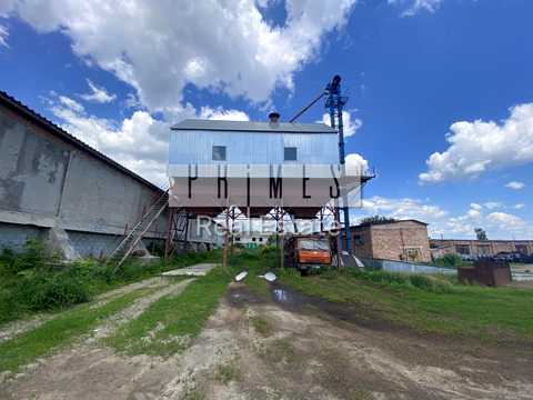комерційна за адресою Дружби вул., 10