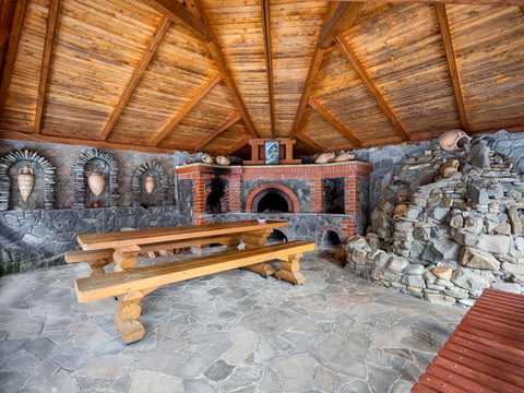 коммерческая по адресу Бориславская ул., 7