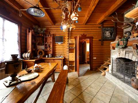 коммерческая по адресу Бориславская ул., 7