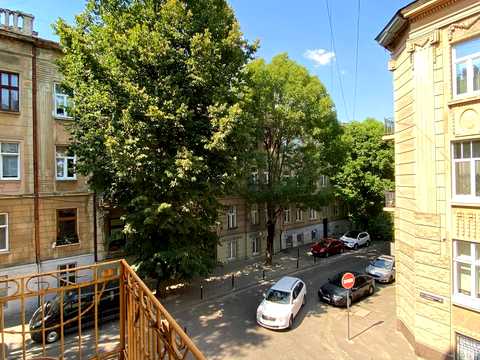 квартира за адресою Івана Левинського вул., 3