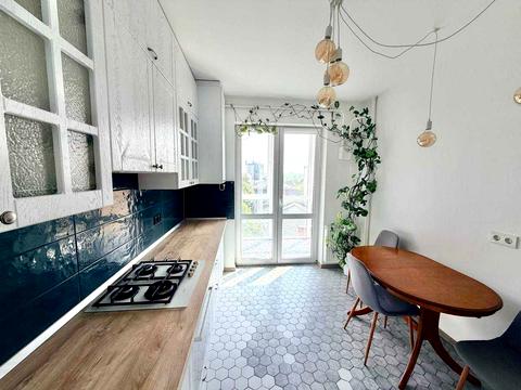 квартира за адресою Угорська вул., 12