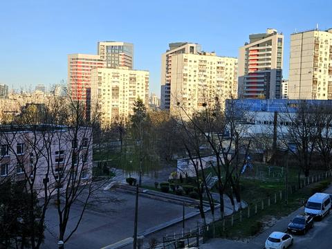 квартира за адресою Стадіонна вул., 6