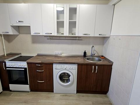 квартира за адресою Стадіонна вул., 6
