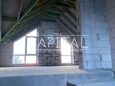 будинок за адресою с. Петропавлівська Борщагівка, Каштанова вул., 33