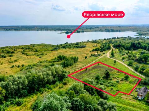ділянка за адресою 