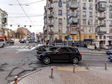 коммерческая по адресу Саксаганского ул., 61
