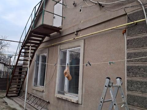 будинок за адресою Четверта вул., 8