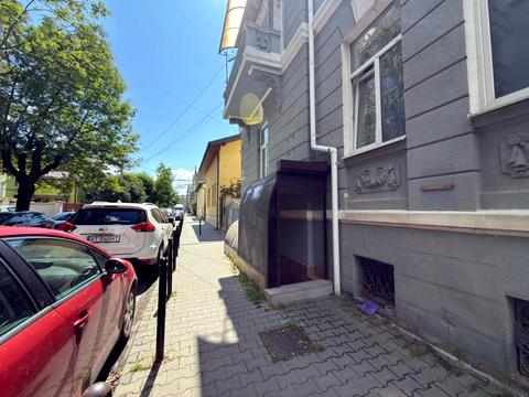 комерційна за адресою Івано-Франківськ, Озаркевича, 4