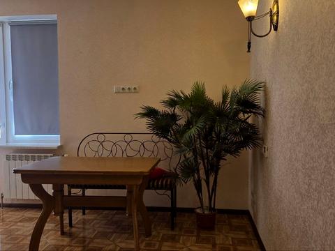 квартира за адресою Осіння вул., 33