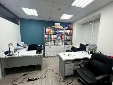 комерційна за адресою Мінеральна вул., 7-К