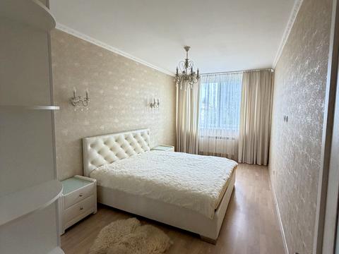 квартира за адресою Авіаконструктора Ігоря Сікорського вул. (Танкова), 1