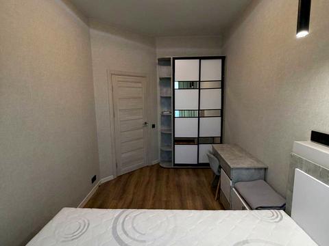квартира за адресою Зоряний бульв., 1м