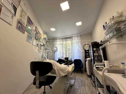 комерційна за адресою Саперне Поле вул., 3