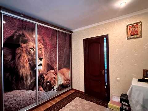 будинок за адресою Вишнева, 10