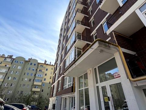комерційна за адресою Малоголосківська вул., 44
