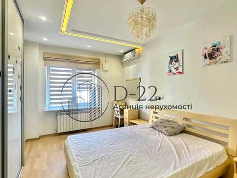 квартира за адресою Олени Пчілки вул., 4