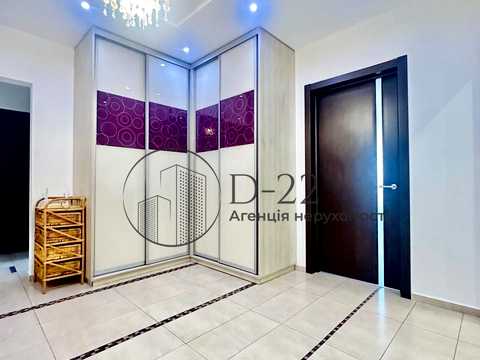 квартира за адресою Олени Пчілки вул., 4