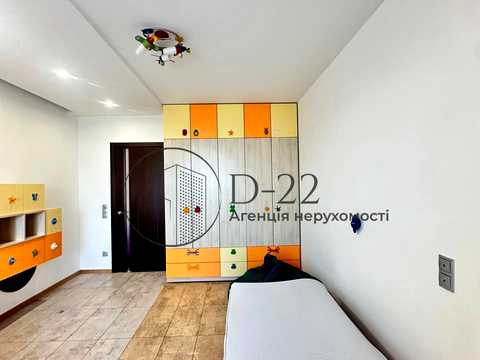 квартира за адресою Олени Пчілки вул., 4