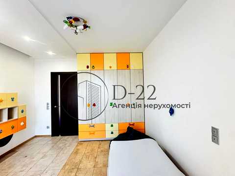 квартира за адресою Олени Пчілки вул., 4