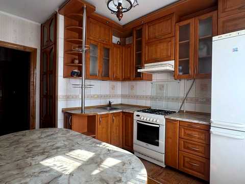 квартира за адресою Рівне, Кобзарська вул. (Пухова), 17