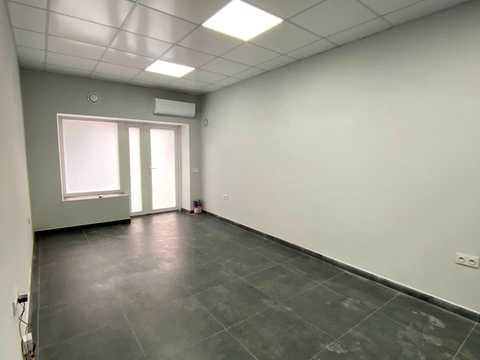 комерційна за адресою Височана вул., 18 к25