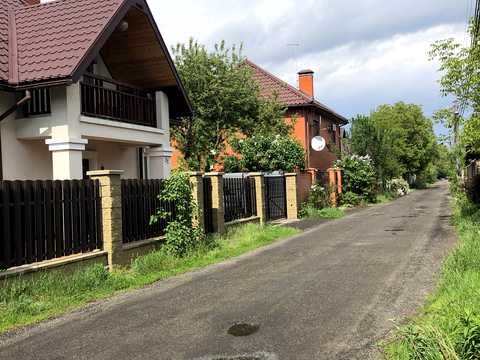 участок по адресу 124-та Садова ул., Б33