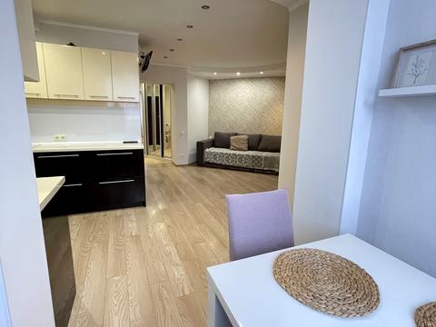квартира за адресою Боголюбова вул., 20