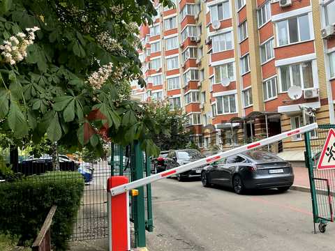квартира по адресу Салютная ул., 1-Б