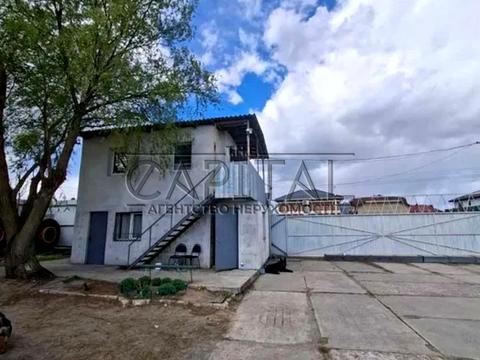 комерційна за адресою Київська вул., 5
