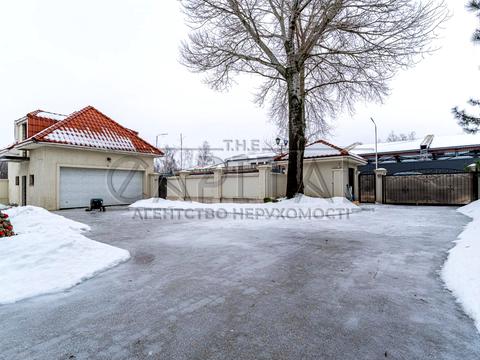 будинок за адресою смт. Козин, Лугова вул.