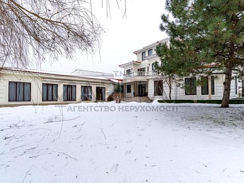будинок за адресою смт. Козин, Лугова вул.