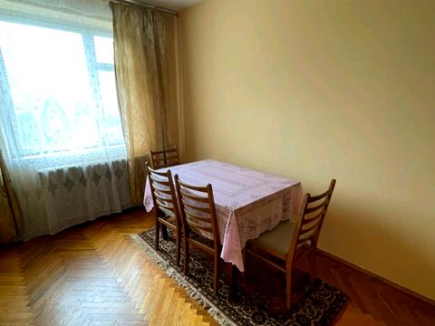 квартира за адресою Гната Хоткевича вул., 12