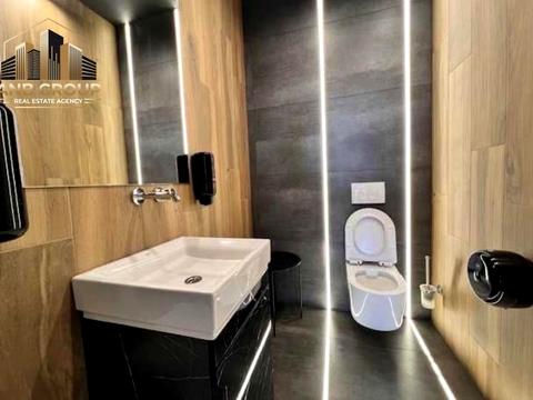 комерційна за адресою Жилянська вул., 68