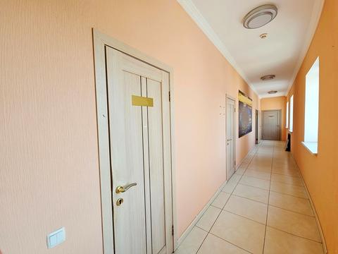 комерційна за адресою Новокостянтинівська вул., 1в