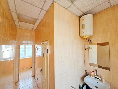 комерційна за адресою Новокостянтинівська вул., 1в