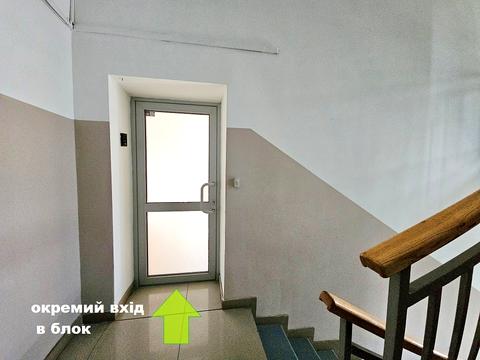 комерційна за адресою Новокостянтинівська вул., 1в